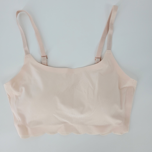 Danskin scalloped bra Clearance